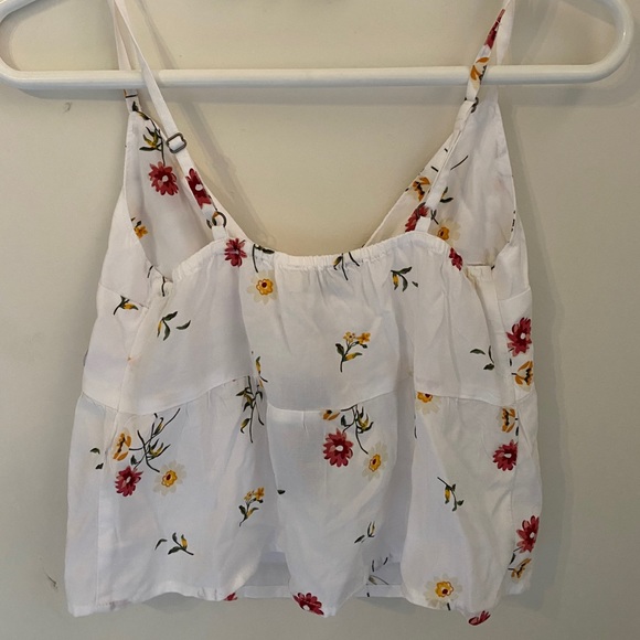 Hollister BNWT floral flowy cropped tank - Picture 2 of 4